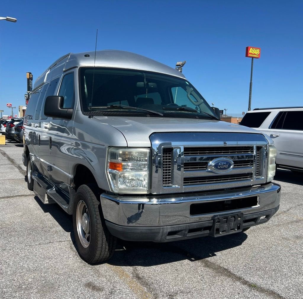 2010 Ford E-Series E-150 Van's photo