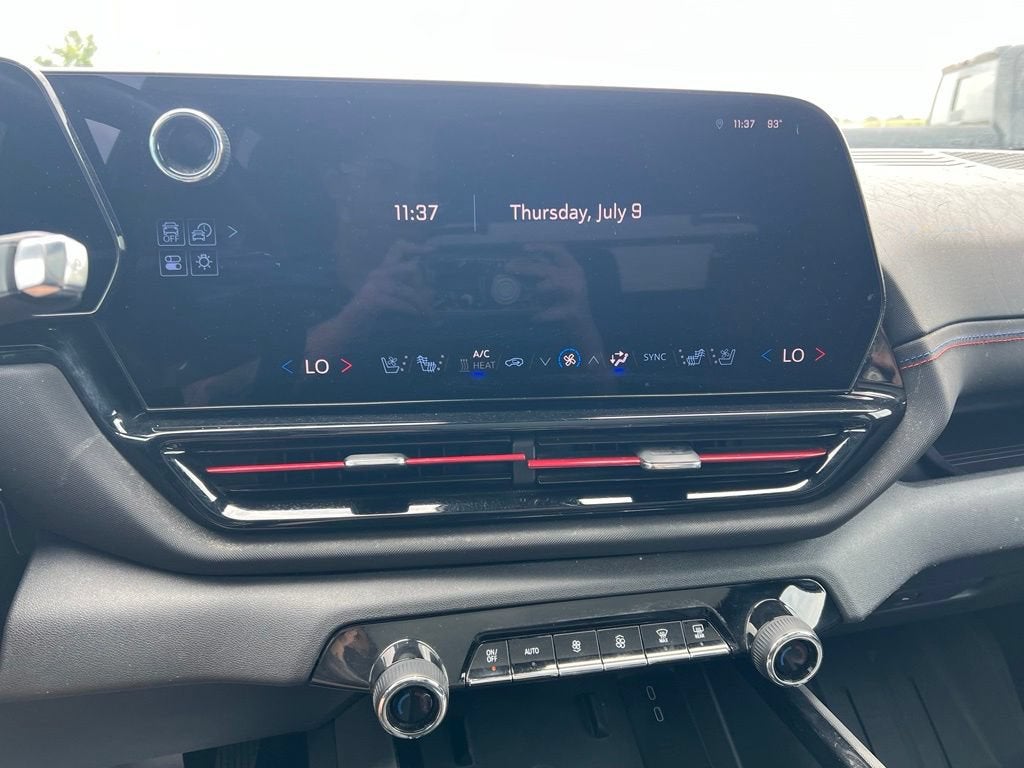 2024 Chevrolet Silverado EV RST