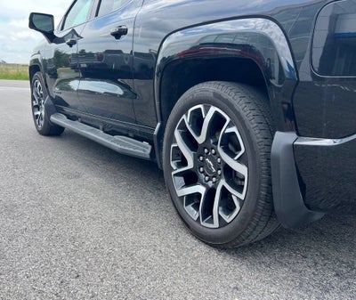 2024 Chevrolet Silverado EV RST