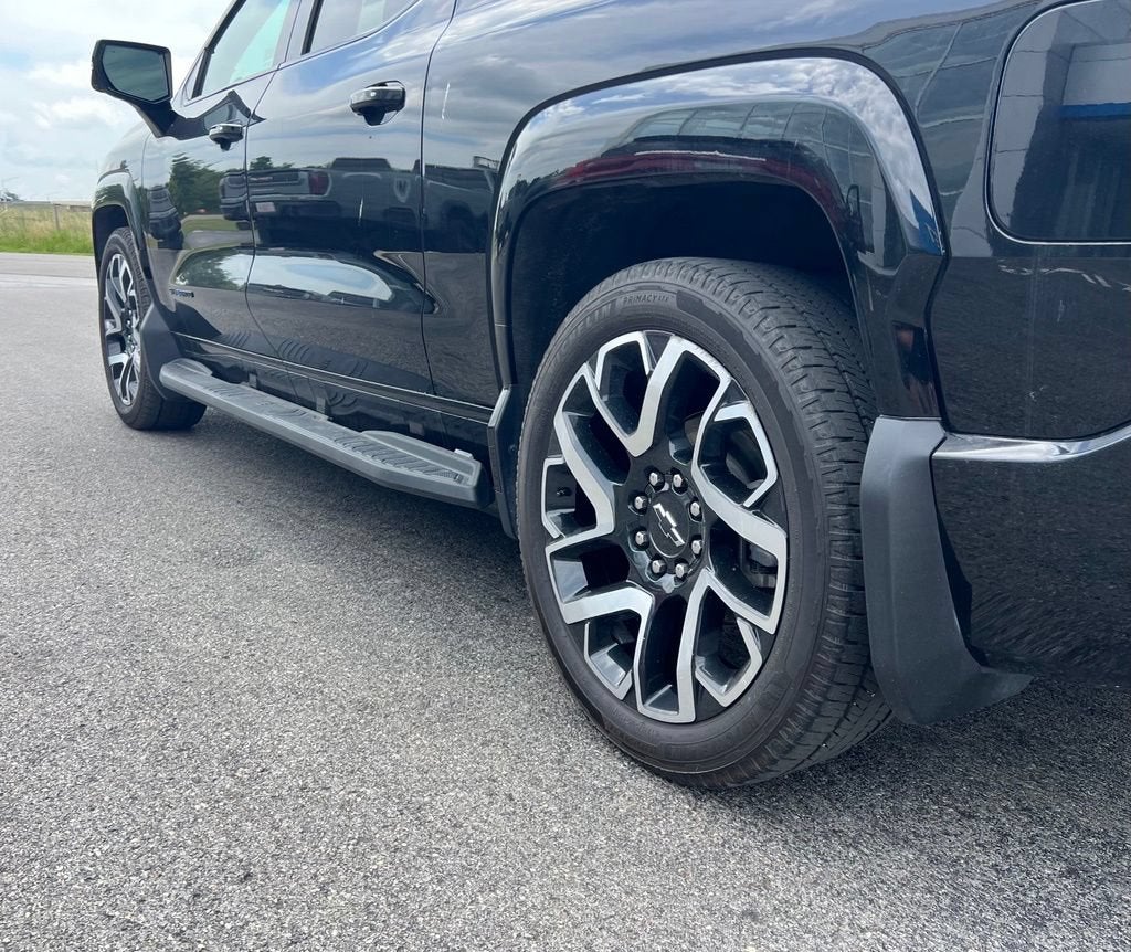 2024 Chevrolet Silverado EV RST
