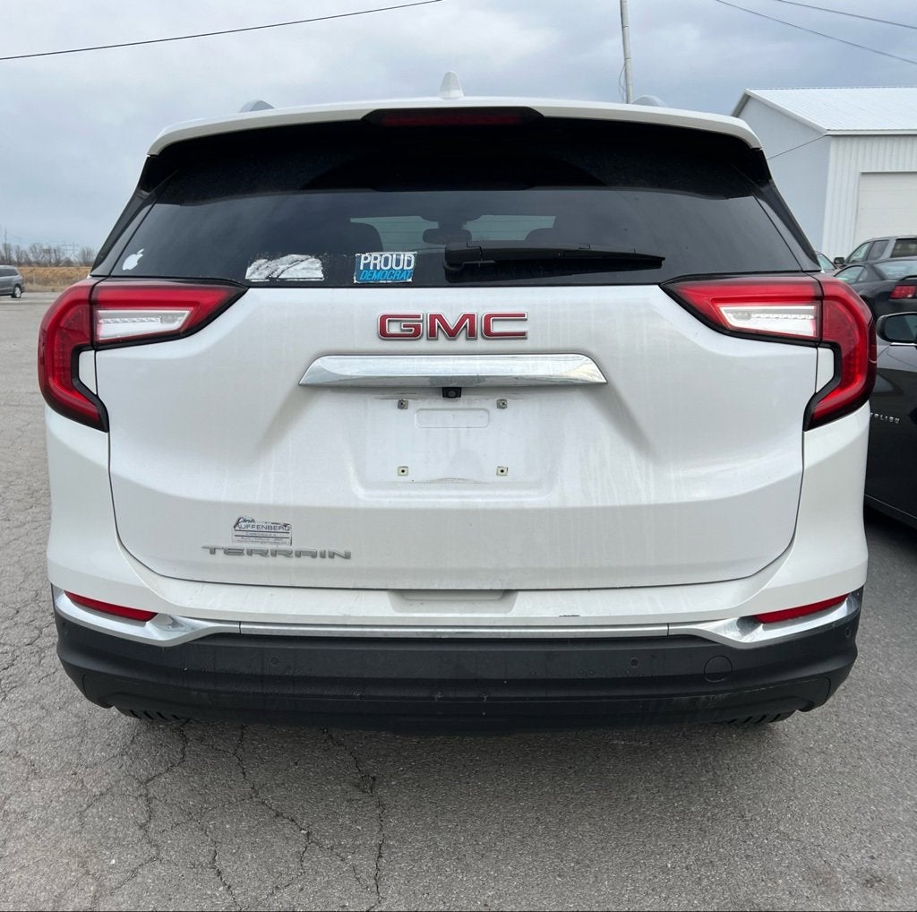 2022 GMC Terrain SLT