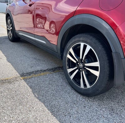 2019 Nissan Kicks SR