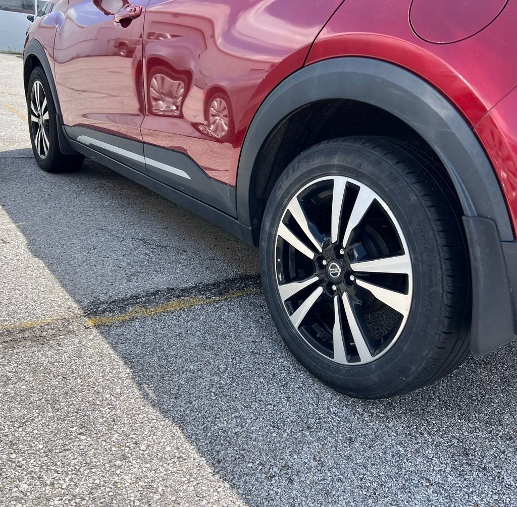 2019 Nissan Kicks SR