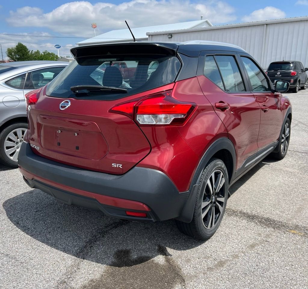 2019 Nissan Kicks SR